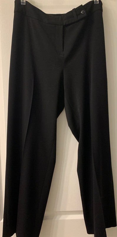 Atelier Women's Dress Pants. Size 14P. Stretch. Color Black. Machine Wash Cold.