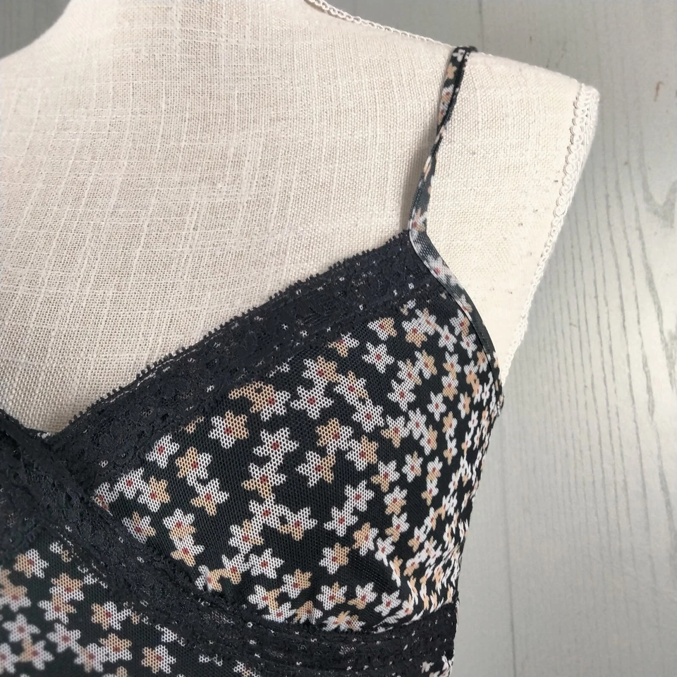 Vestido Babydoll Vintage Rue 21 Y2K Extra Pequeño Negro Micro Floral Negro Gótico Foto 3 de 4