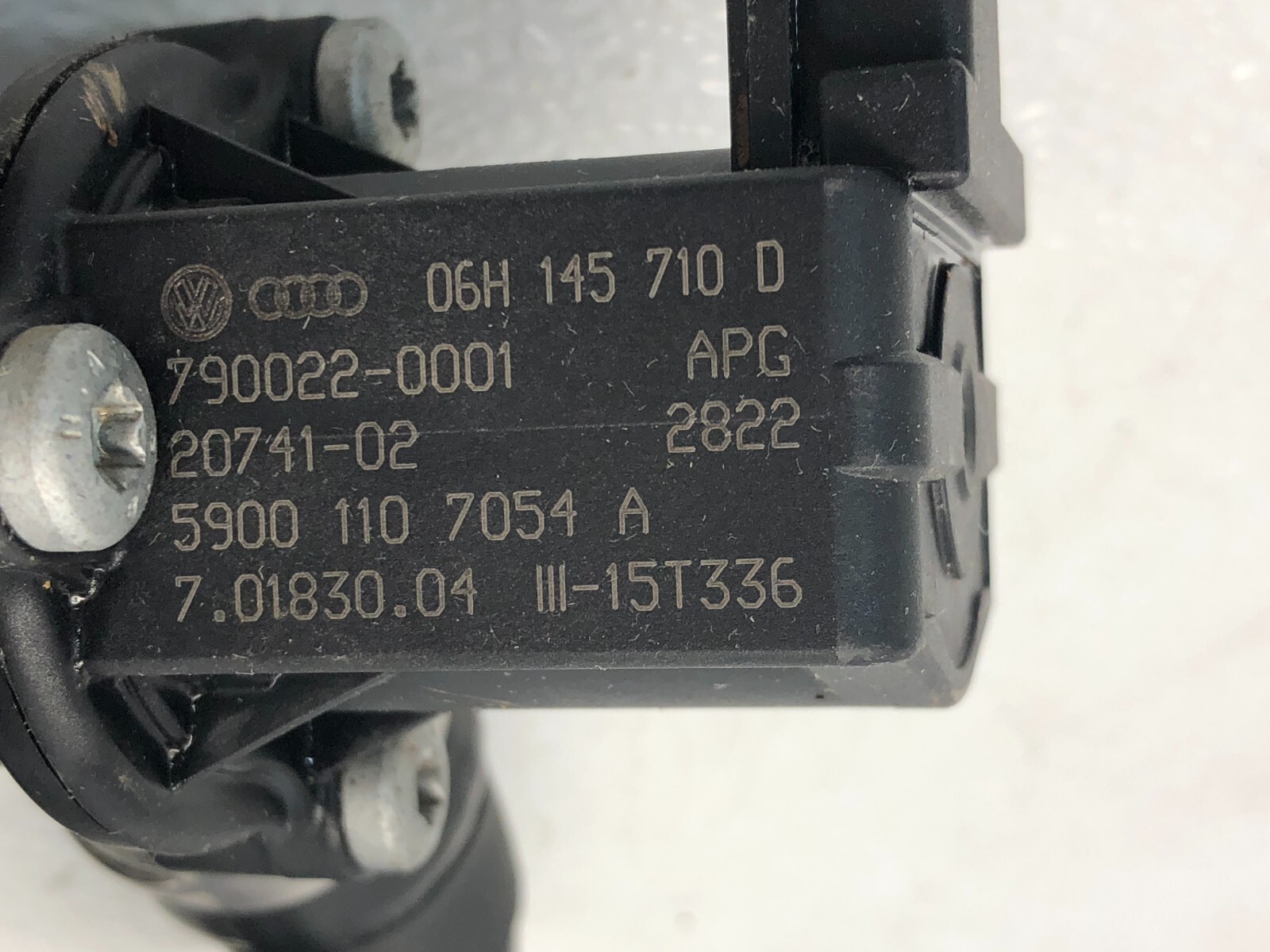 2014-2018 BENTLEY FLYING SPUR 4.0L V8 TURBO REGULATOR CUT OFF VALVE OEM