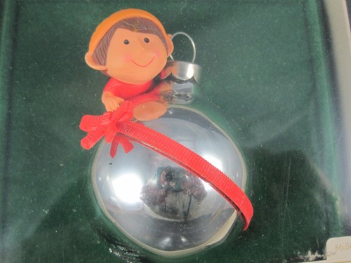 1981 Hallmark Keepsake Peeking Elf Christmas Ornament New Old Stock - Picture 2 of 5