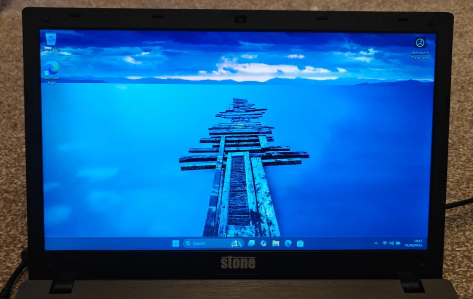 Clevo W550EU Stone NT310 i3 Laptop Windows 11 Webcam DVD SSD HDMI BT Cheap - Image 2 of 4