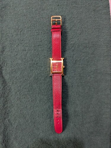 Hermes Heure H Red& Gold Women's Watch 21mm Diameter - Running
