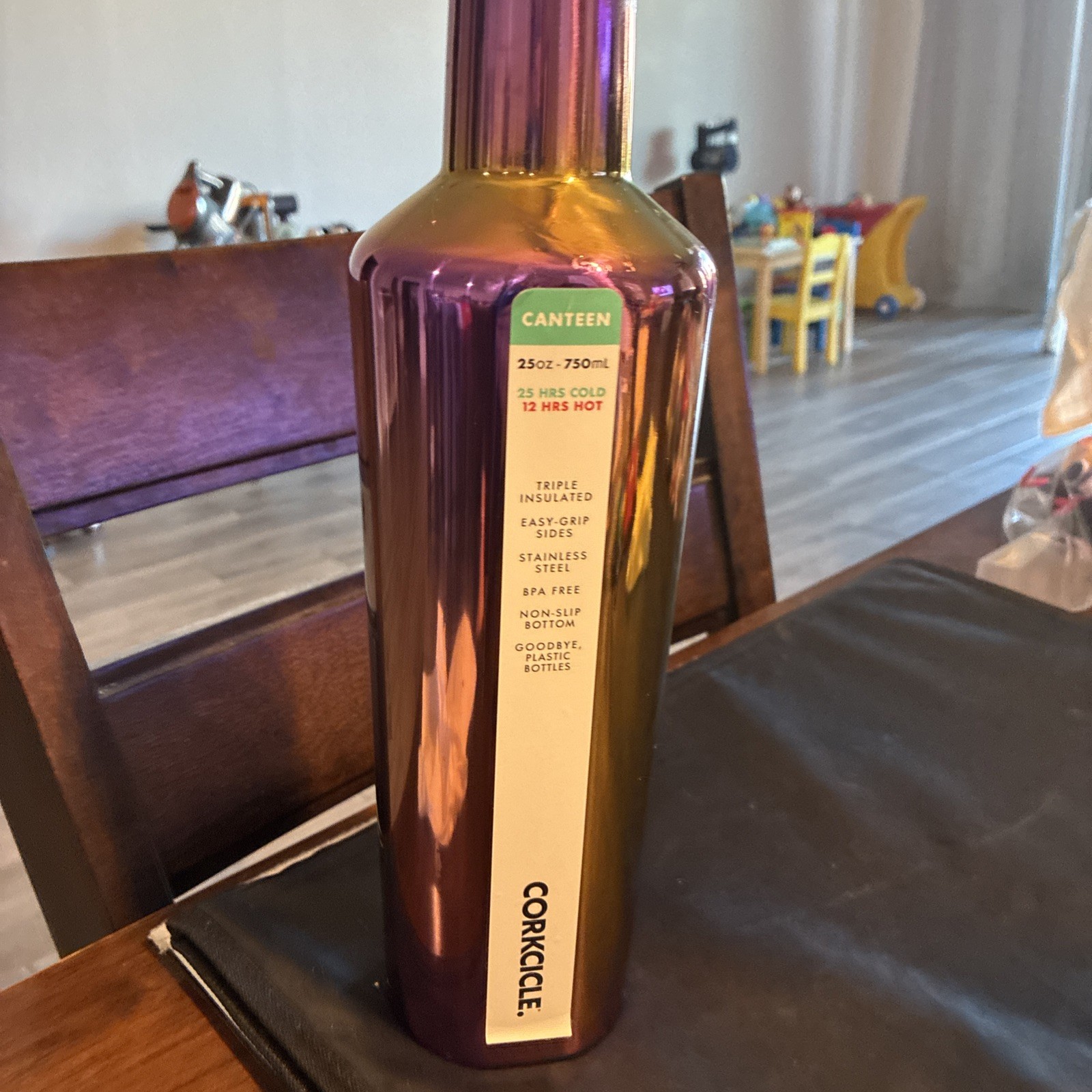 CORKCICLE DRAGONFLY CANTEEN 25oz/750ml. 25Hrs Cold/12Hrs Hot