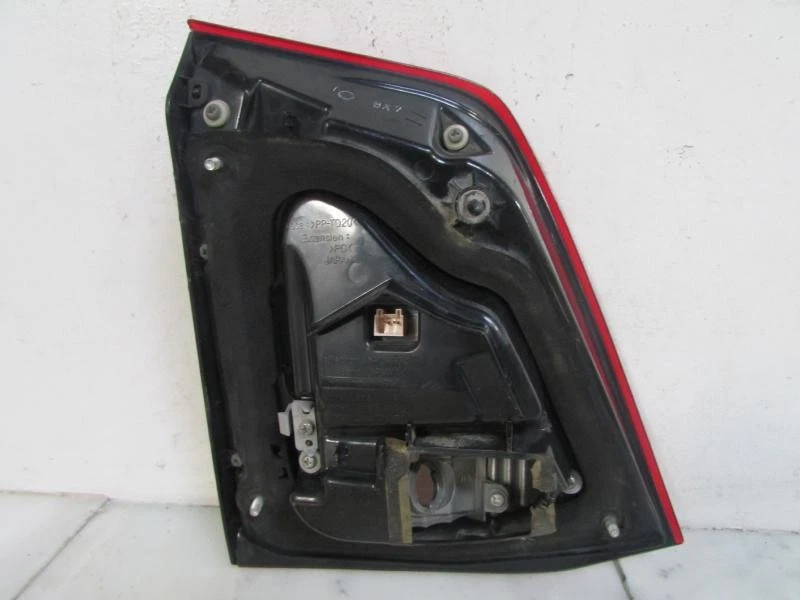 Luz trasera tapa derecha Toyota Land Cruiser 2008 2009 2010 2011 OEM 8158160200 Foto 2 de 2