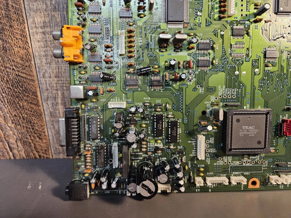 *Parting Out* TASCAM DA-30 MKII Dat Recorder | Digital/Servo PCB Board - Image 4 of 4