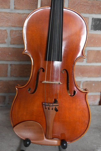 Gunter Maibach Viola outfit 16in 200VA with accessories. Feel free to negotiate!