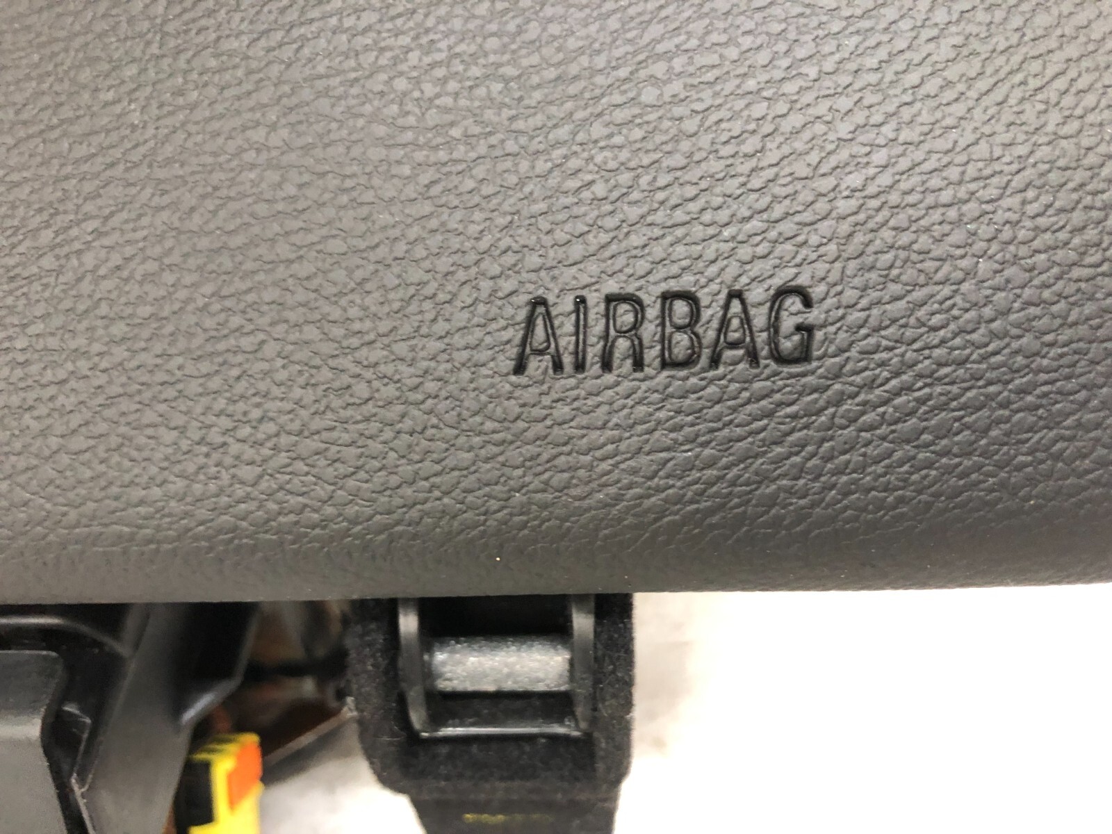 2013 CADILLAC XTS DASH GLOVE BOX STORAGE COMPARTMENT BLACK ASSY, OEM