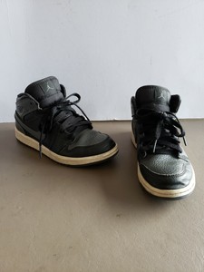 jordan 1 shadow youth