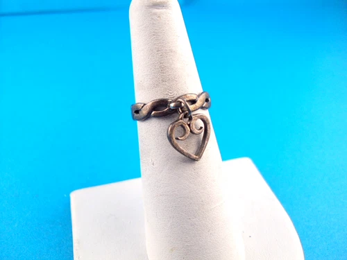 VTG STERLING SILVER JAMES AVERY HEART DANGLE CHARM RING --SZ 5.5--TWIST BAND