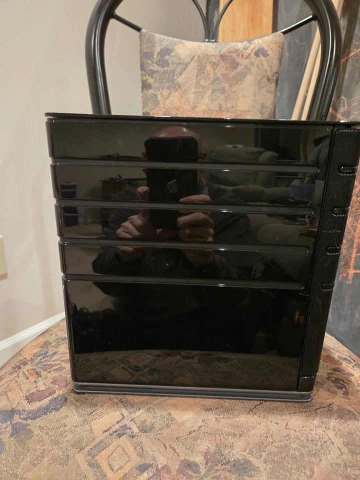 HP Data Vault x510 1 TB Dual Core (1,6 GHz) 2 GB DDR2 4x BAY NAS 4 X USB Foto 2 de 4