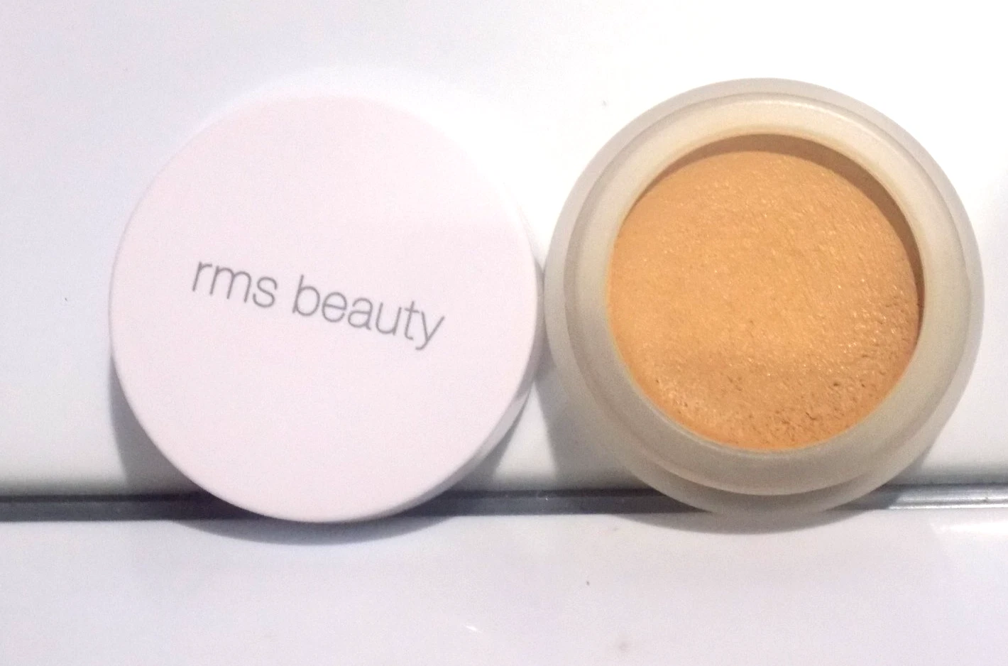 UN Cover-Up - 33 Warm Tan by RMS Beauty Concealer (0.20 OZ.) *DAMAGED SEE PICTU