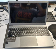PEAQ Classic C150 15,6 Laptop ohne SSD, Tasta...