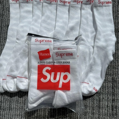 Supreme x Hanes White Crew Socks 4 Pack Size 6-12 Cotton Streetwear NWT