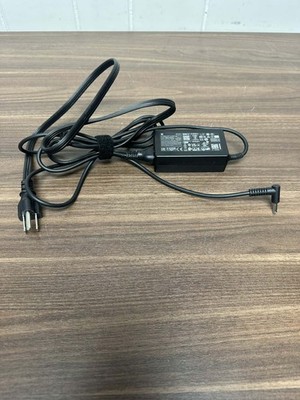 HP OEM 65W Power Adapter Model TPN-DA17 Input 100-240V 1.7A 50-60Hz Output