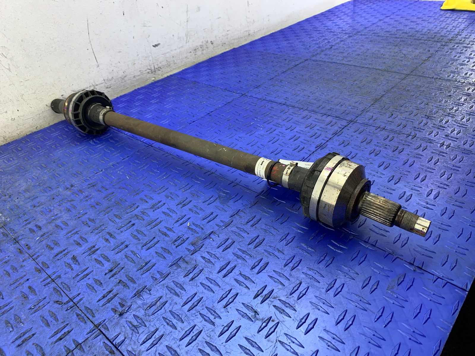 2023 MASERATI GRECALE AWD REAR RIGHT LEFT OUTER CV AXLE SHAFT 670156926 OEM