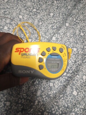 Sony SRF-M78 Portable AM/FM Radio Comes With The Headphone