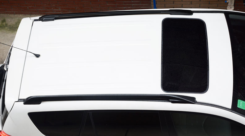 Yakima Dakdragers Zwart Toyota Rav 4 5dr SUV met Dakrails bouwjaar 2006-2012 Complete set dakdragers