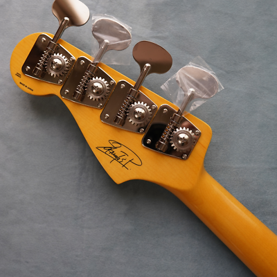 Fender Made in Japan HAMA OKAMOTO Precision Bass 3-Color Sunburst