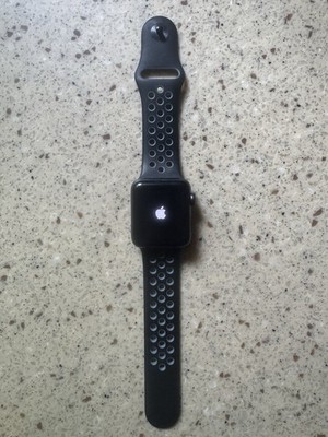 Apple Watch Series 2 Nike+   Reset   Battery Issue   For Parts/Repair 38mm GPS