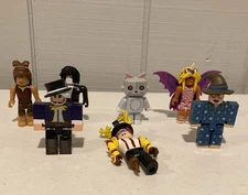 R0BL0X Toys Official Series Lot Of 7 Figures NO CODES