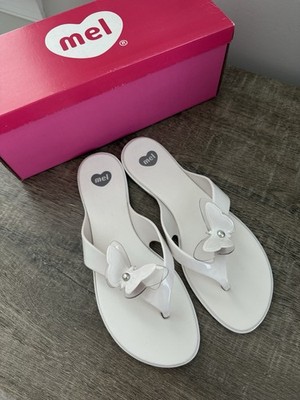 NIB Mel by Melissa womens Mel Sugar Sandal size 8 In White