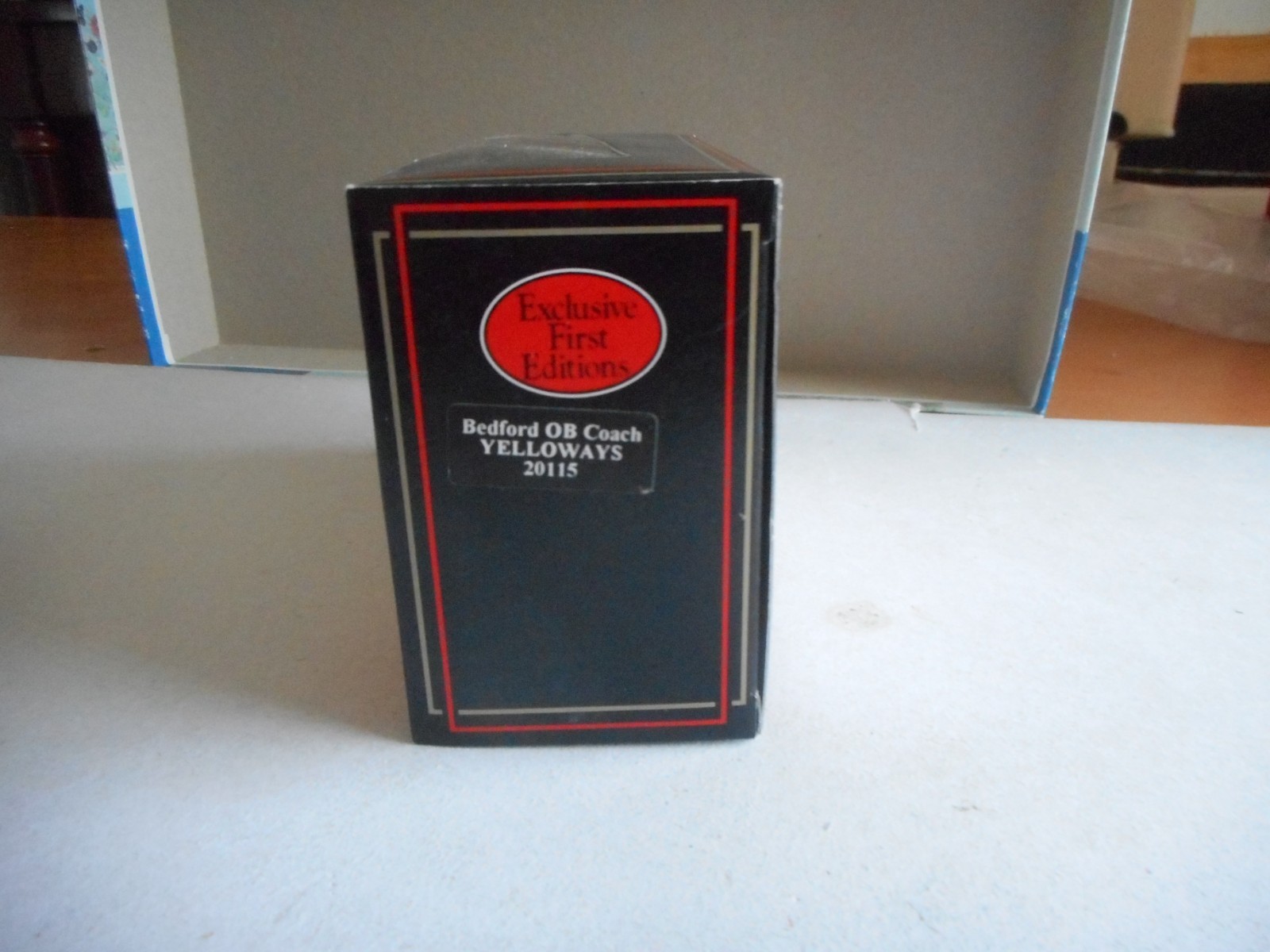 EFE 20115 Bedford OB Coach Yelloways Destination Bangor 1:76 + Box thumbnail 7