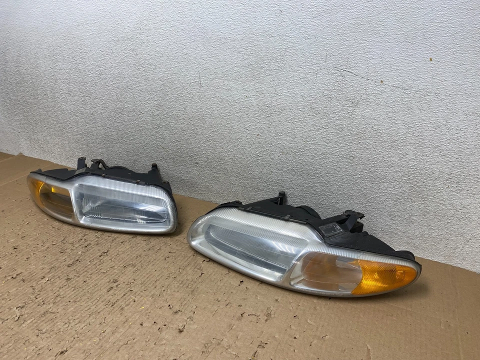 1996-2000 Chrysler Sebring Left+Right Side Halogen Headlights OEM T8040 DW - Image 2 of 4
