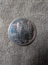 1oz silver Britannia 2001 low mintage in capsule