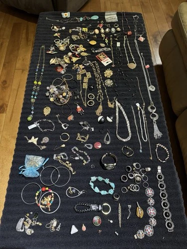 Vintage Mixed Estate Lot Junk Drawer, Jewelry, Costume, rings, Necklaces, Gold