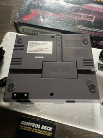 Nintendo NES Entertainment System Video Game Console Boxed Action Set 