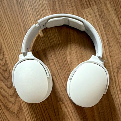 Skullcandy Hesh Evo Bluetooth Over-Ear Headband Headphones White Used