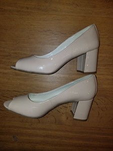 anne klein megan pump