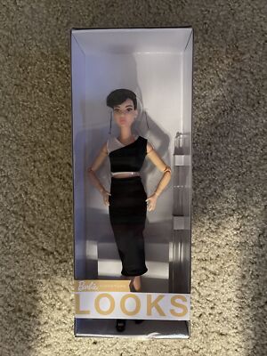 Barbie Signature Looks Doll (Petite, Brunette Pixie Cut) Fully Posable   Doll