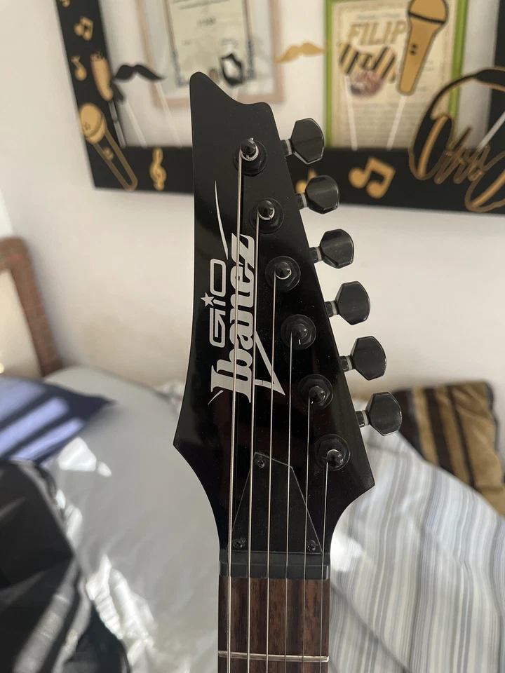 Ibanez Gio con pick up attivi EMG - Immagine 3 di 4