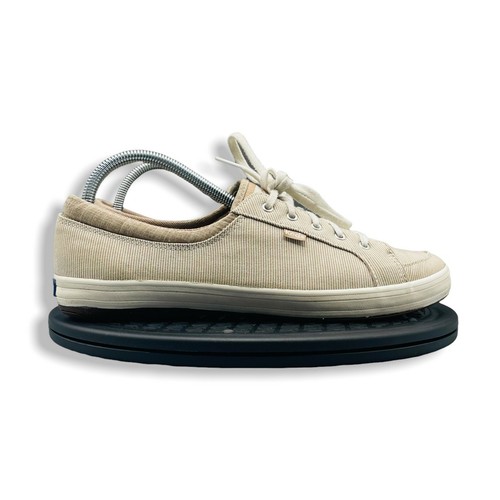 beige keds