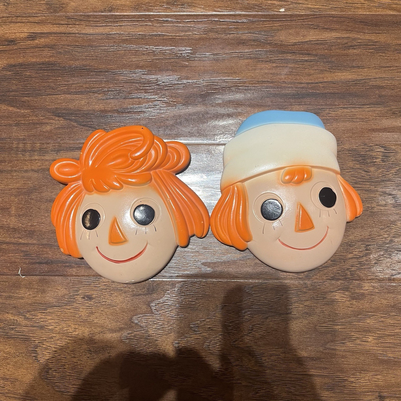 Vintage 1940s Raggedy Ann & Andy Chalkware Hanging Wall Plaques
