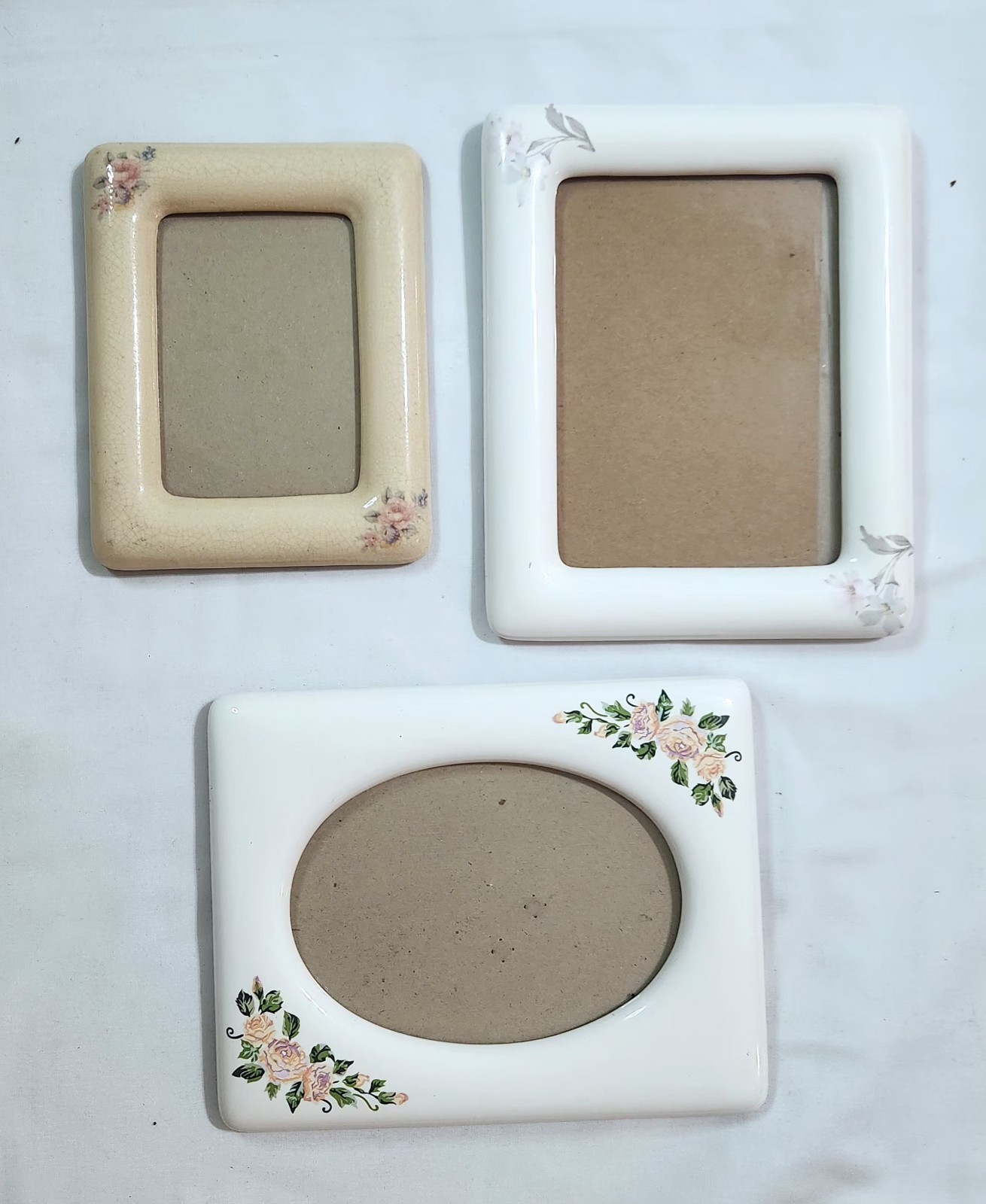Lot 3 Vintage 1960s Porcelain Floral  photo Photo Frames. Oval. 2-5×7 1-4×6