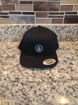 Volcom SnapBack Adjustable Flat Bill Hat Cap Black -New