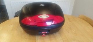 Givi Simply 45L Top Box
