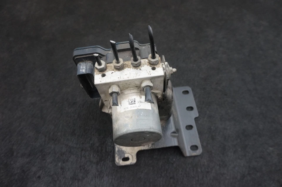 Bomba ABS de freno antibloqueo OEM HC3C2C405AH Ford F350 Super Duty Lariat 2017-18 Foto 4 de 4