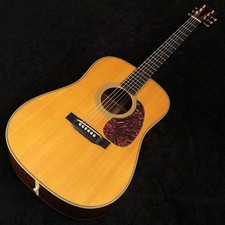 Martin HD-28V Acoustic Guitar Used