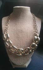 Vintage Chunky Brushed Gold Tone Statement Link Necklace. M3026