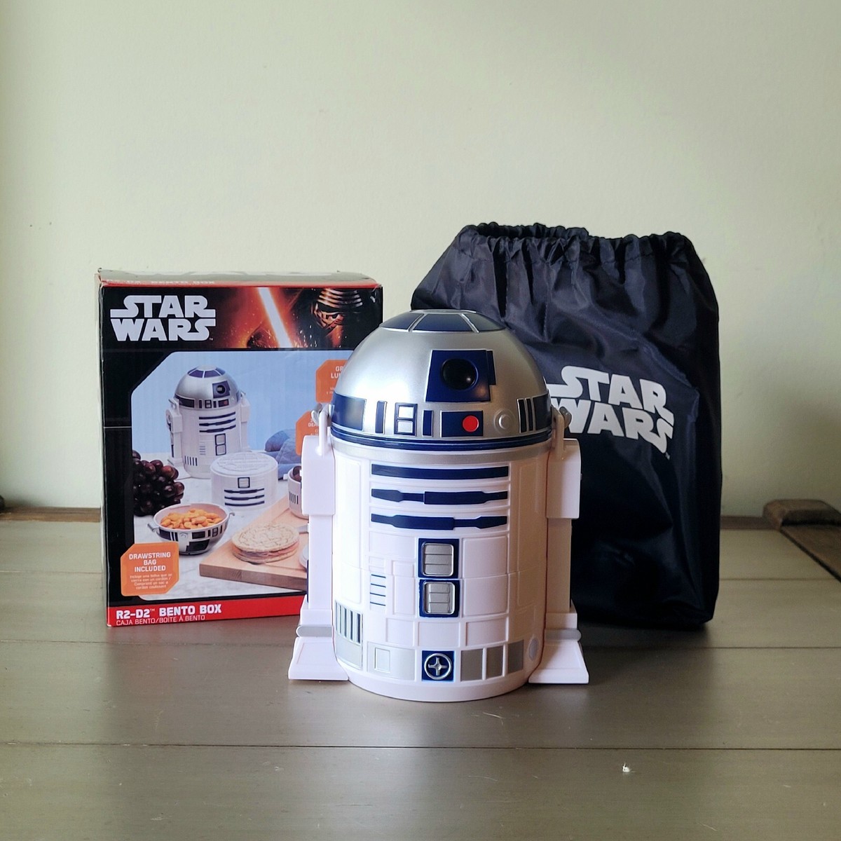 Star Wars R2-D2 Bento Box with Sandwich Stamp and Storage Bag- In