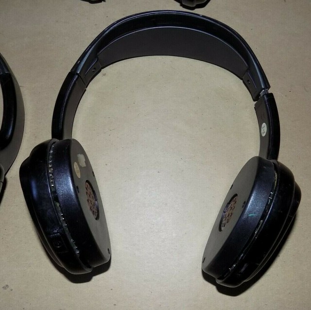 Set of 4 Lincoln Navigator Wireless DVD Headphones Headsets eBay