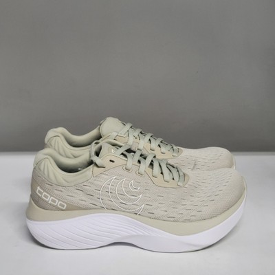 Topo Athletic Atmos Black/White Womens Size 7M