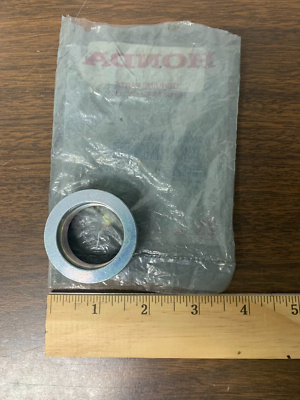 New OEM Honda Rear Axle Nut TRX200 TRX300 Fourtrax 90308-HM5-930