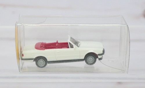 Wiking 13191, BMW 320i 2 puertas cupé descapotable convertible, blanco, escala 1/87 HO | Condition: New