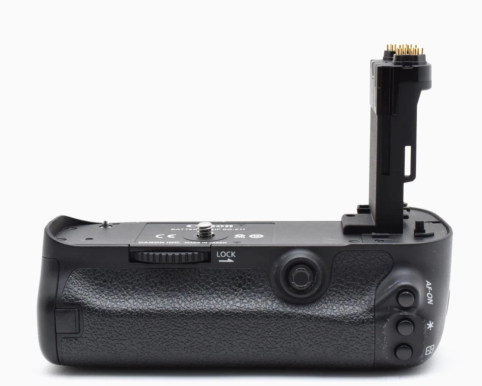 Canon BG-E11 Battery Grip With BGM-E11A BGM-E11L Battery Adapter Japan #L7 - Image 2 of 4