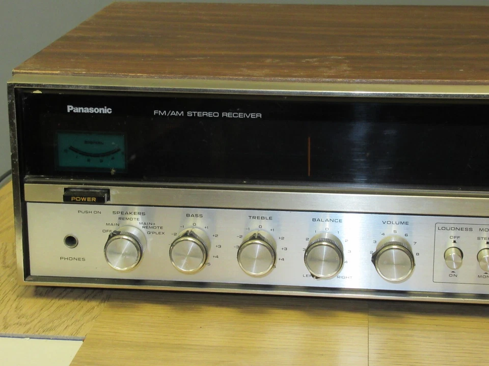 Panasonic SA-5200C Vintage Stereo Receiver Amplifier FM not working - Image 3 of 4