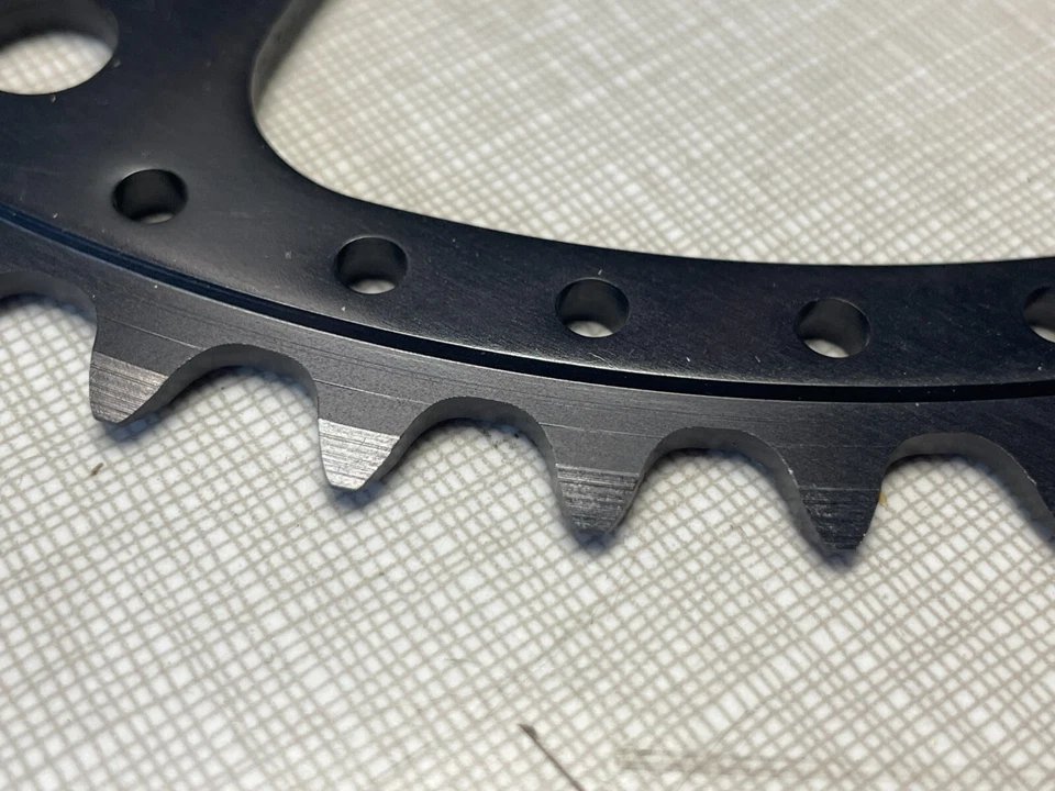 Vintage NOS SUGINO FACTORY DRILLED 52t Black Chainwheel, 144BCD, Road - Image 4 of 4